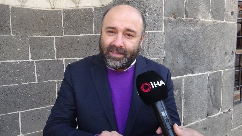 Tarih Araştırmacısı Arslanoğlu, Millet Kütüphanesi Kurucusu Ali Emiri’yi Vefatının 97. Yılında Andı