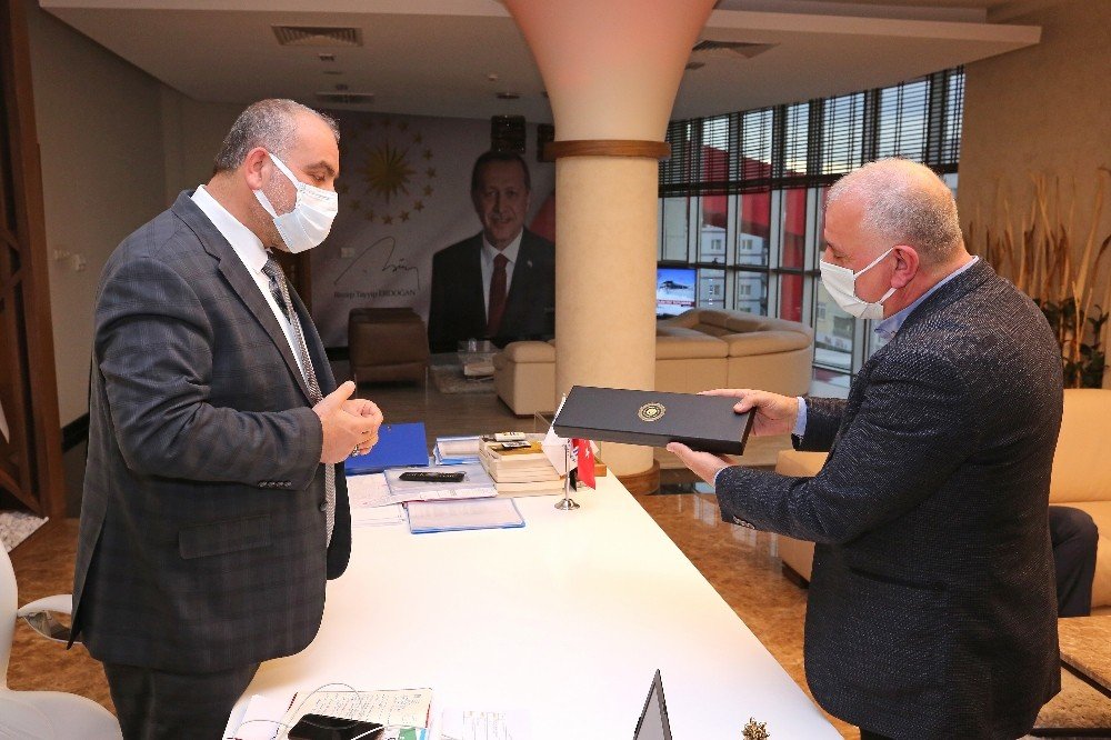 Başkan Sandıkçı’dan Personele Teşekkür