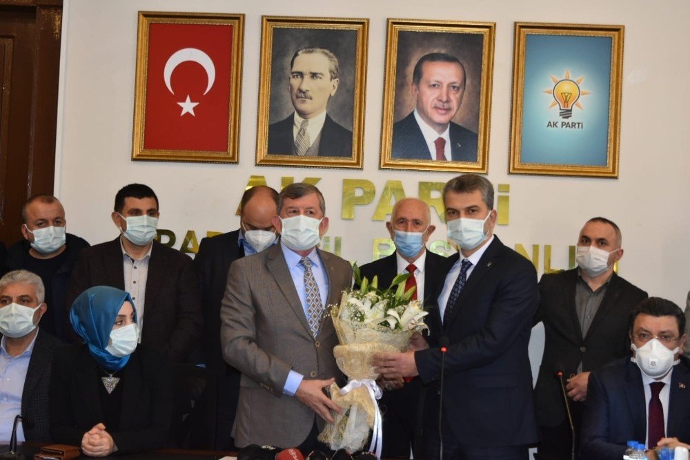 Dr. Sezgin Mumcu Ak Parti Trabzon İ̇l Başkanlığı Görevini Devraldı