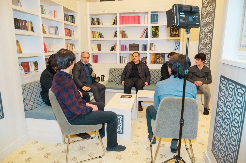 "gençlik Zamanı" Konusu Erzincan Diyanet Gençlik Merkezi’nde Çevrimiçi Olarak Konuşuldu