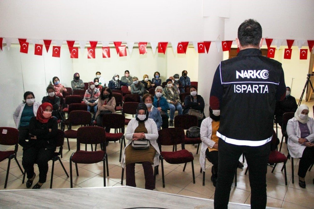 Isparta’da 3 Bin 579 Kişiye Narkotik Eğitimi Verildi
