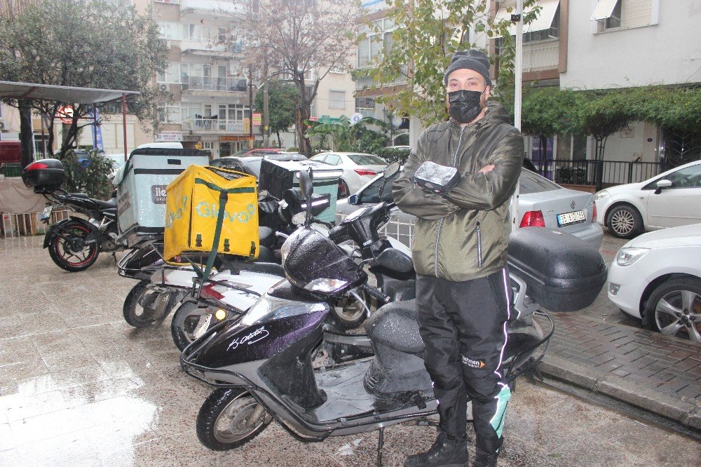 Sitelere Motorlu Araçla Giremeyen Kuryelere Şimdide Asansör Engeli