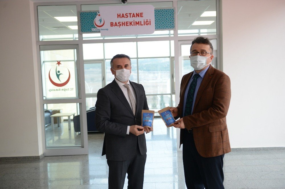 Çorum Belediyesi’nden Sağlık Çalışanlarına Kış Çayı