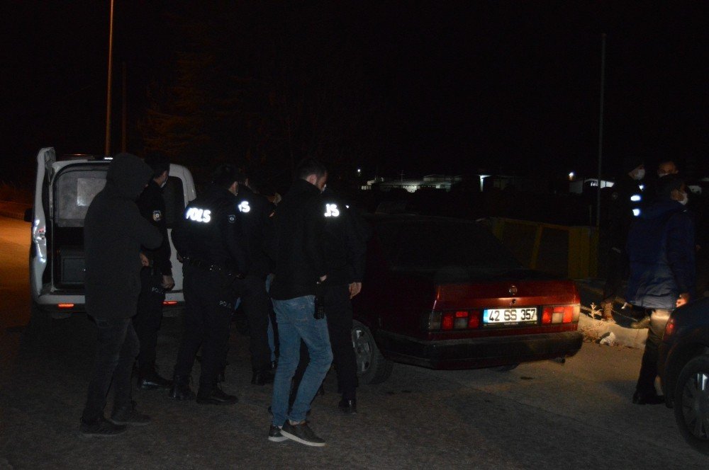 Kısıtlamayı İhlal Edip Polisten Kaçtılar, Yakalanınca Da 10 Bin Tl Ceza Yediler