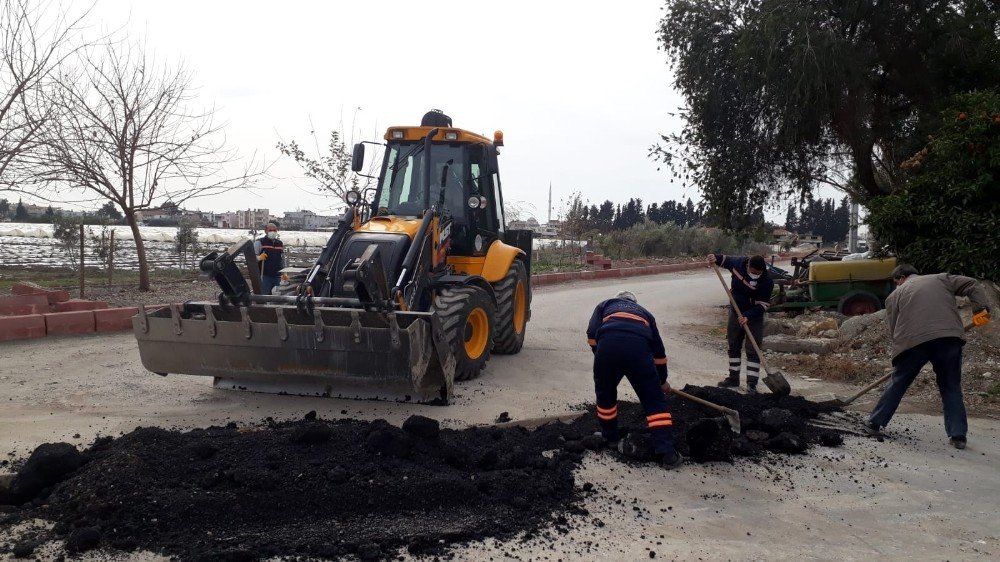 Akdeniz Belediyesi Fen İ̇şleri Ekipleri Çalışmalarını Aralıksız Sürdürüyor