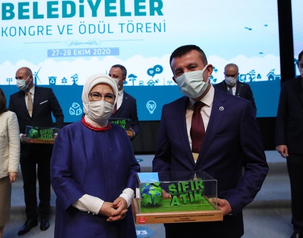 2 Bin 571 Ton Atık Geri Dönüşüme Kazandırıldı