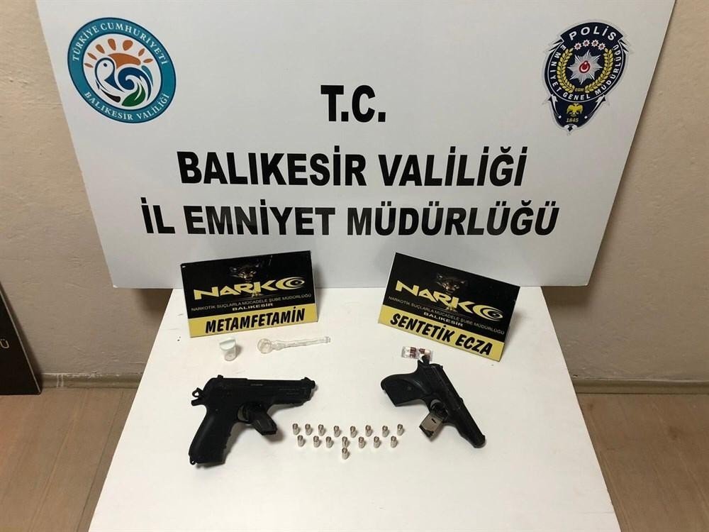 Balıkesir’de 16 Aranan Şahıs Yakalandı