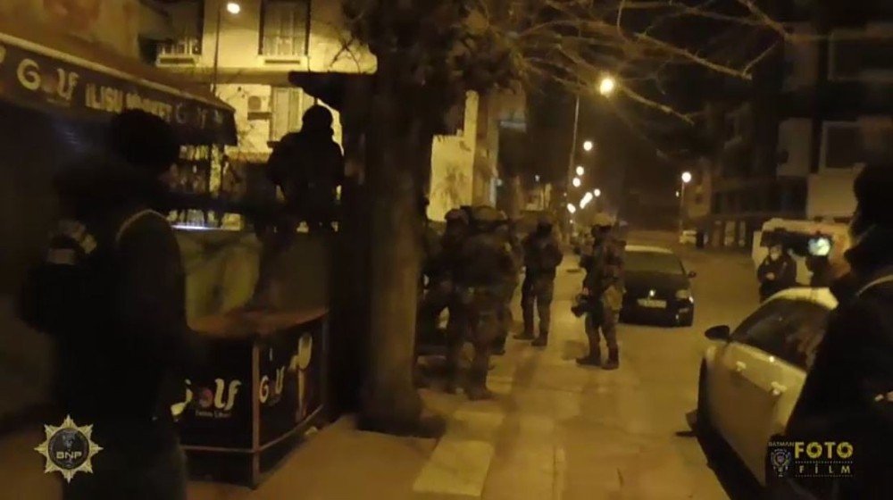 Batman’da 11 Adrese Eşzamanlı Uyuşturucu Operasyonu: 10 Gözaltı