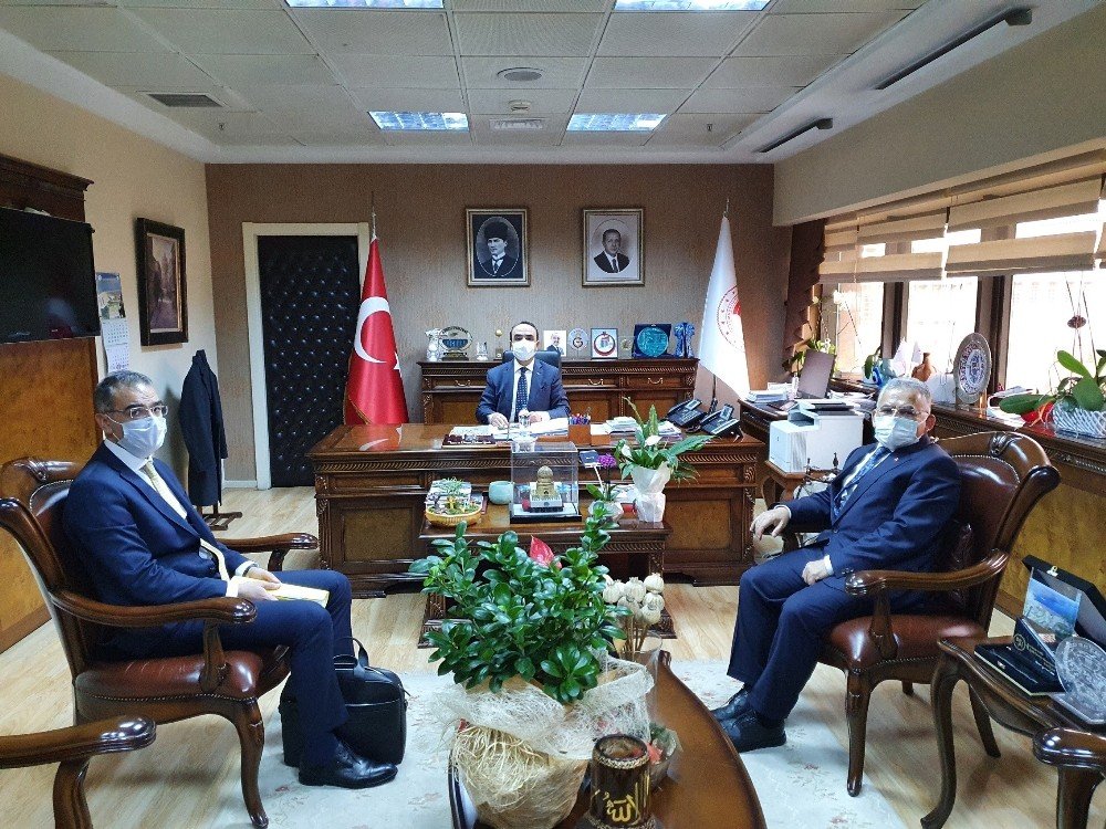 Başkan Büyükkılıç Ankara’ya Çıkarma Yaptı