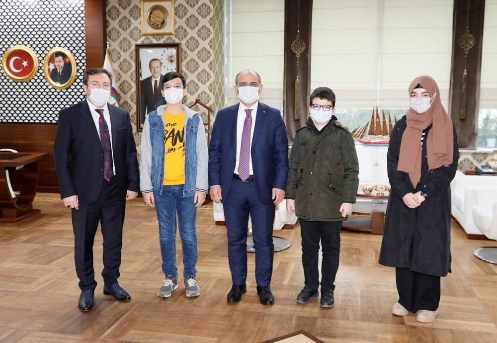 Körfez’de Dereceye Giren Öğrenciler Ödüllendirildi