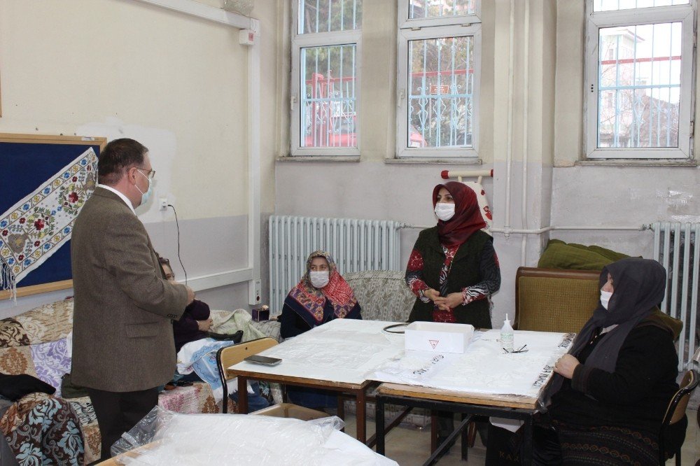 Kaymakam Türköz Okulları İnceledi