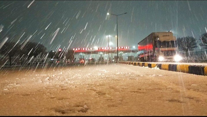 Türkiye’nin Avrupa’ya Açılan Kapısı Beyaza Büründü