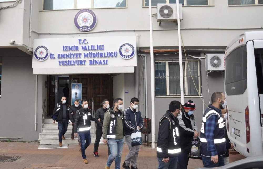İ̇zmir Merkezli Fetö Operasyonunda 16 Tutuklama