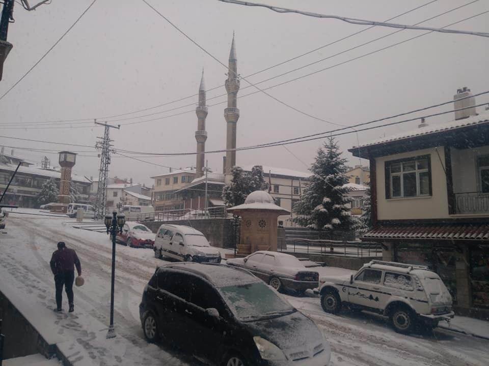 Konya’nın İlçelerinde Etkili Kar Yağışı