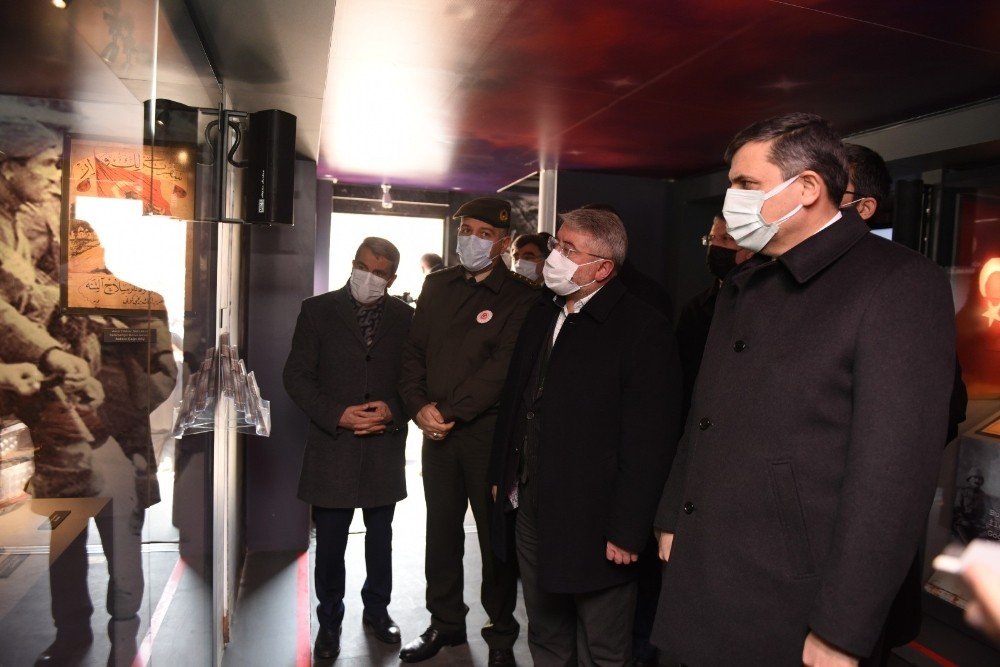 Çanakkale Savaşları Mobil Müzesi Çorumlularla Buluştu