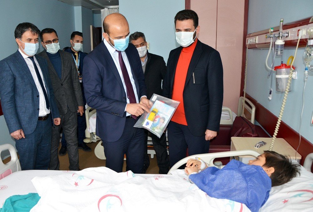 Dicle Elektrik’ten Hasta Çocuklara Moral Ziyareti