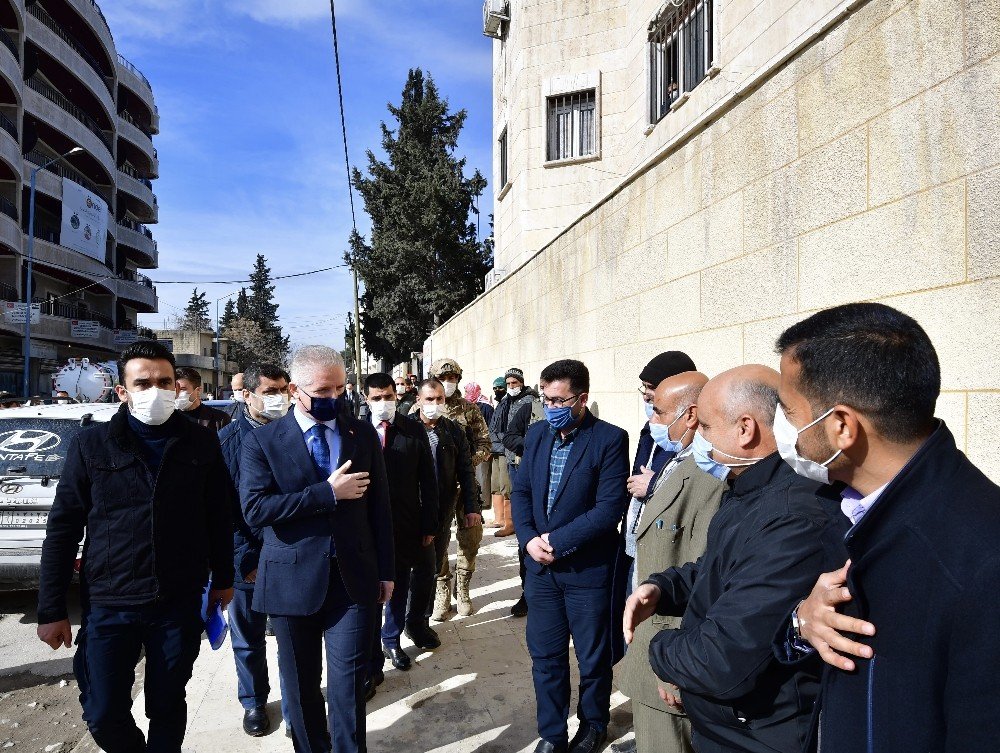 Gaziantep Valisi Gül, Cerablus’ta Sokakları Dolaştı, Vatandaşla Görüştü