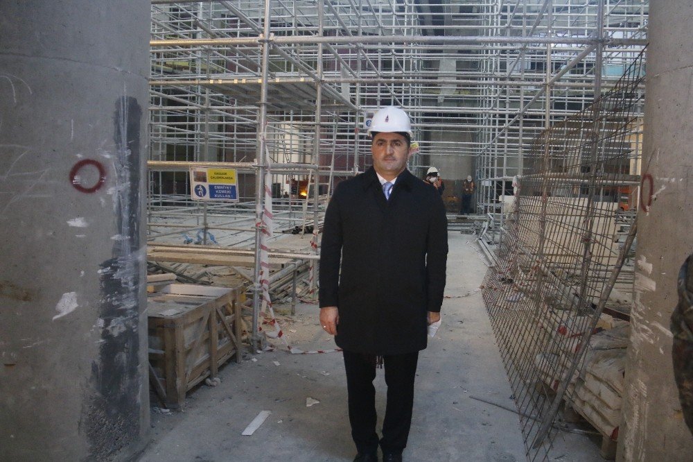 Taksim Camii’nin Dış Cephesi Tamamlandı