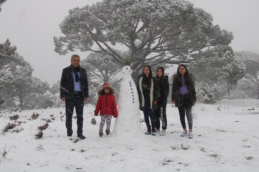 Aydın’da Kar Sevinci