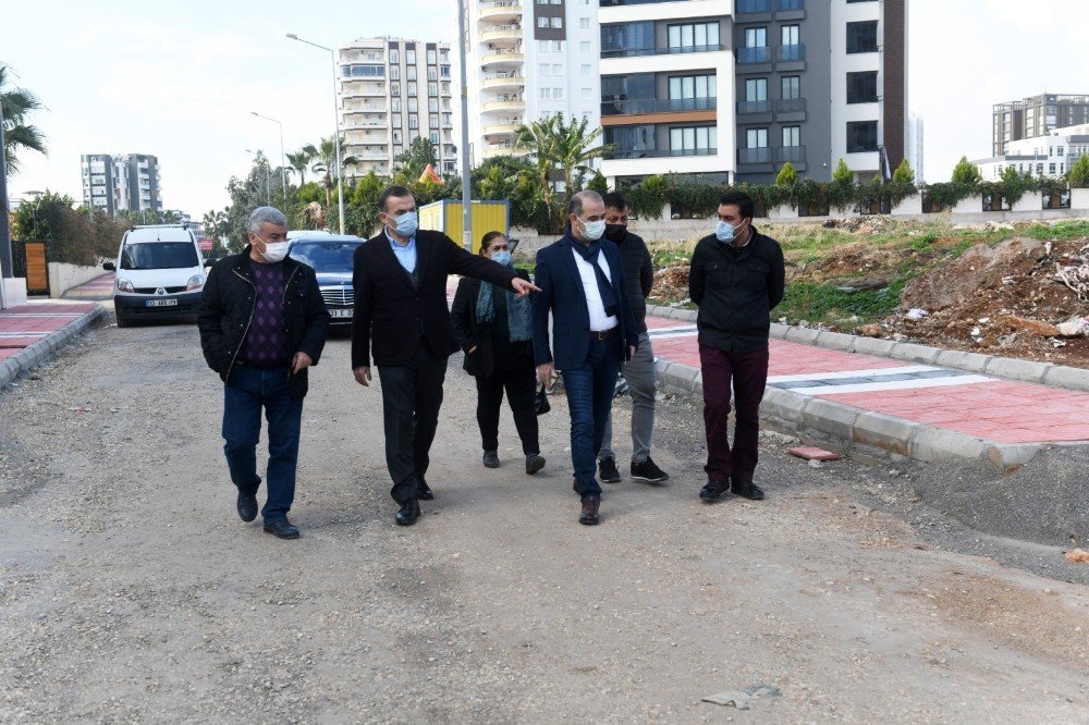 Başkan Özyiğit, Yol Yapım Ve Onarım Çalışmalarını İnceledi