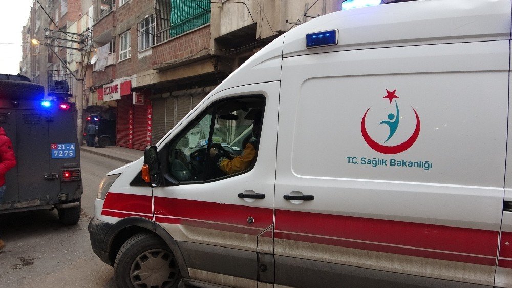 Sokak Ortasında Kurşuna Dizildi