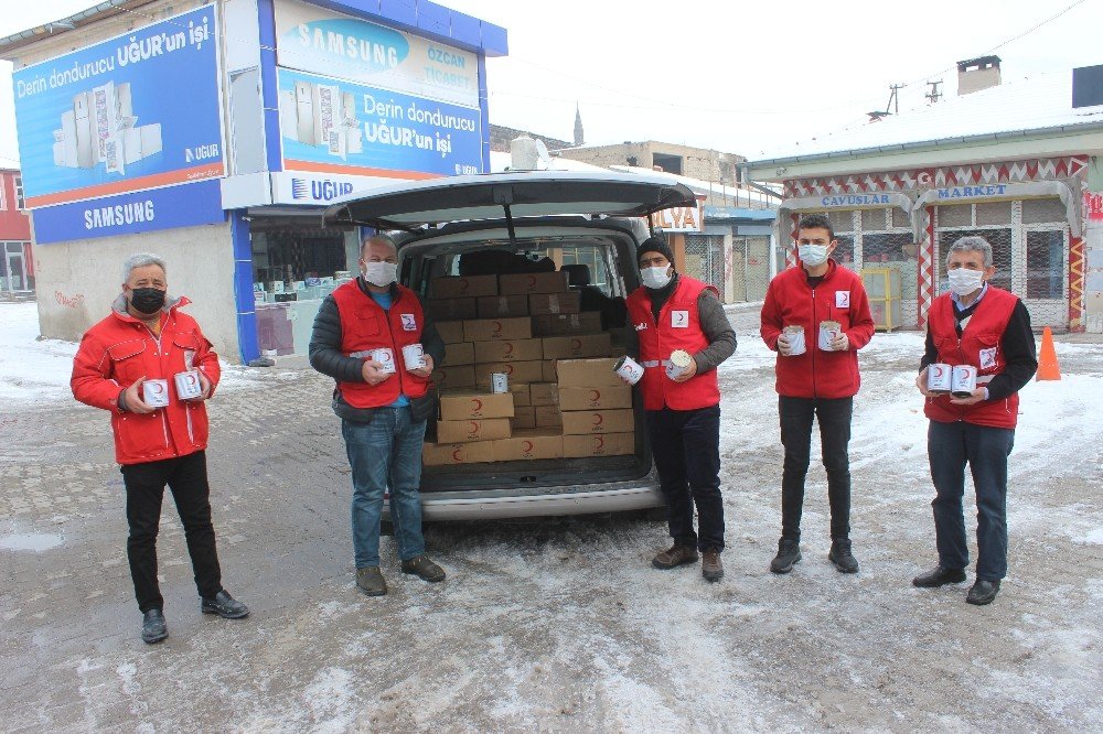 Kızılay’dan Tomarzalı 300 Aileye Konserve Et Dağıtımı