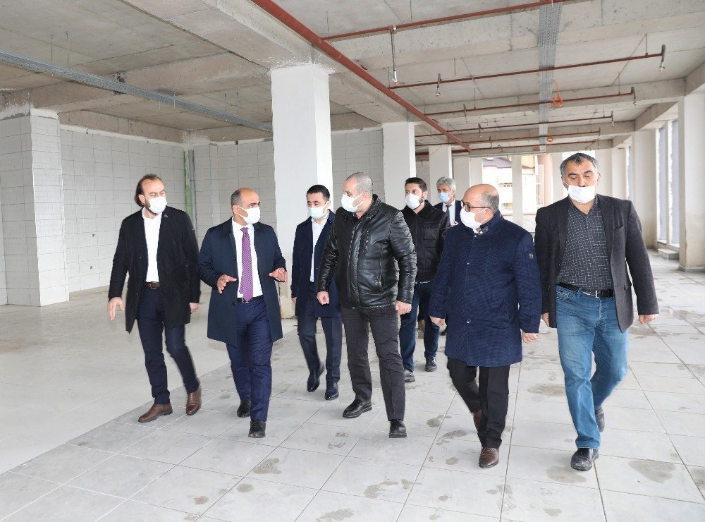 İ̇limtepe’ye Yaşam Merkezi Ve Spor Salonu