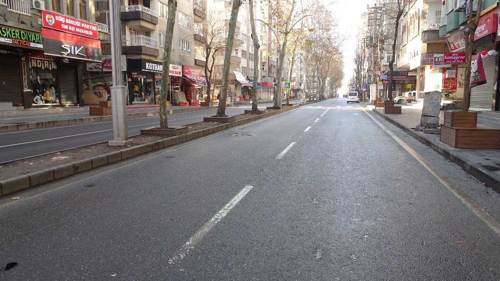 Kısıtlamanın İlk Gününde Diyarbakır Sessizliğe Büründü