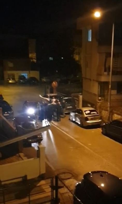 Antalya’da Asker Uğurlamada Koronayı Unutup Birbirlerine Sarıldılar