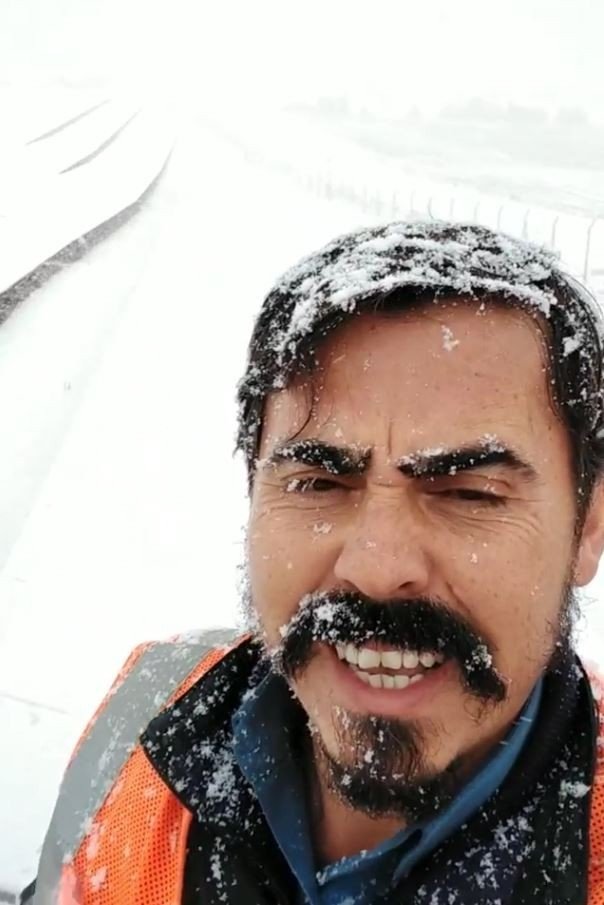 10 Saniyede Saçı Sakalı Beyaza Büründü
