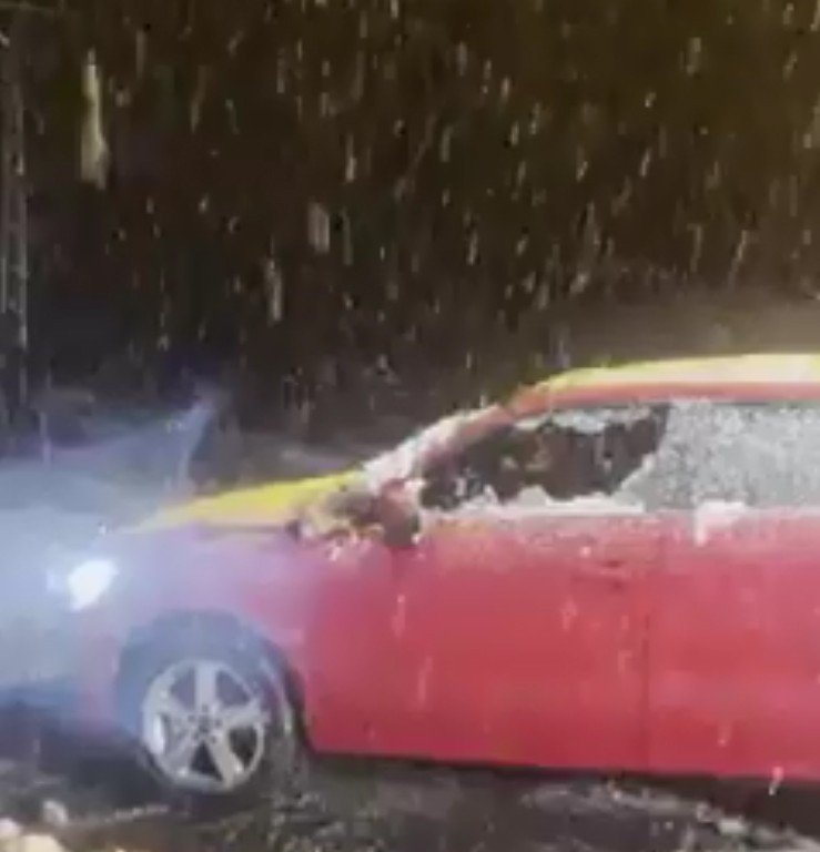 Otomobilleriyle Kara Saplanıp Mahsur Kalan 8 Kişi Kurtarıldı