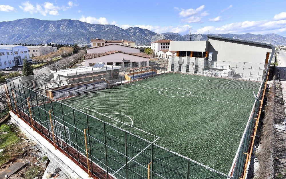 Antalya Osb’de Spor Zamanı