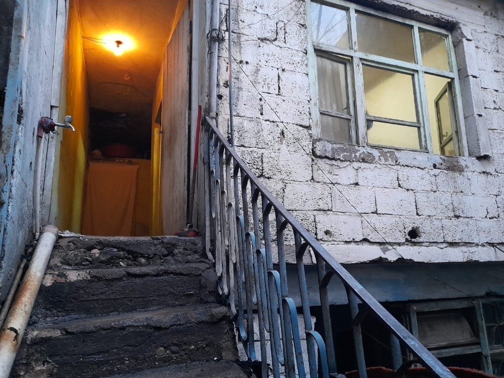 Isınmak İçin Kullandığı Elektrikli Battaniye Yaşlı Adamın Sonu Oldu