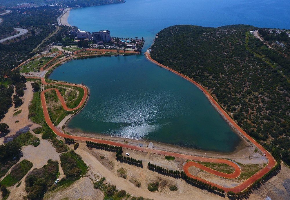 Kuşadası Belediyesi Adagöl’ü Baştan Sona Yeniledi