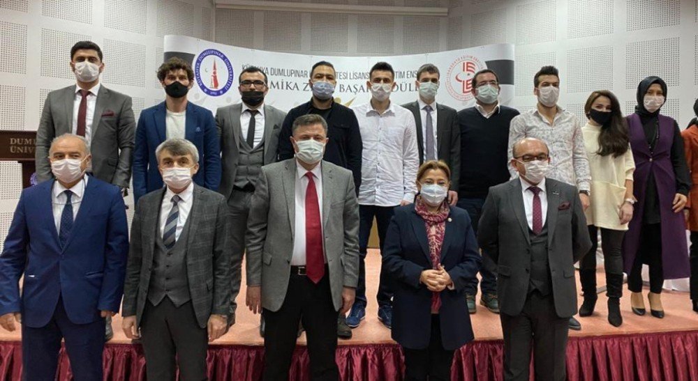 Dpü’de ’keramika Zirve Başarı Ödülleri’ Sahiplerini Buldu