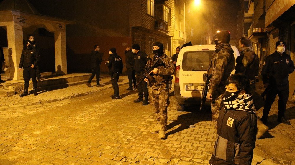Elazığ’da Silahlı Kavgada Vurulan Şahıs Hayatını Kaybetti