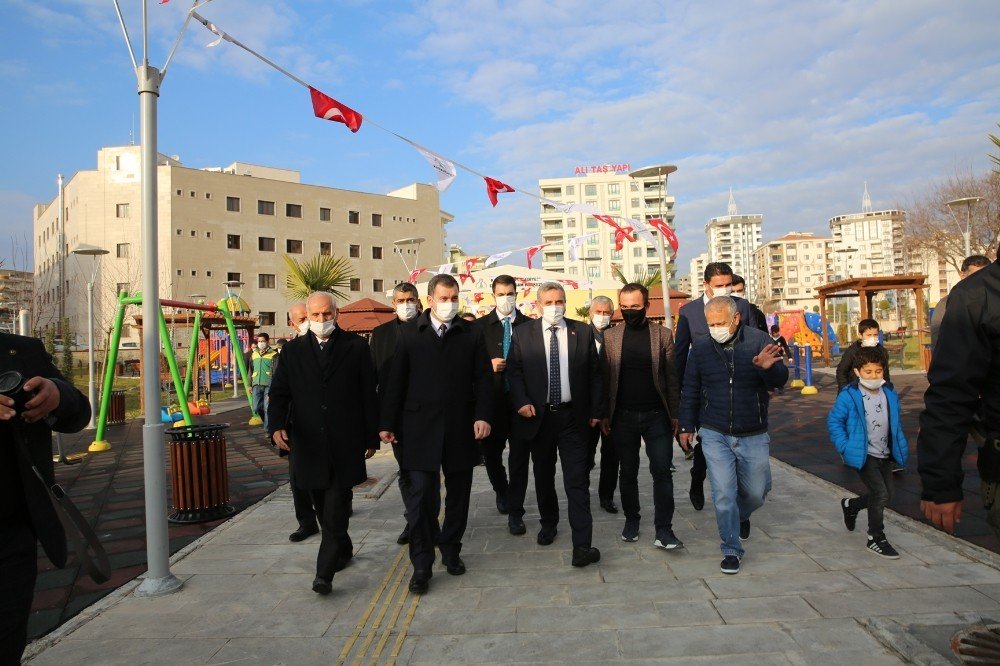 Karaköprü’de Engelleri Kaldıran Merkez Hizmete Açıldı