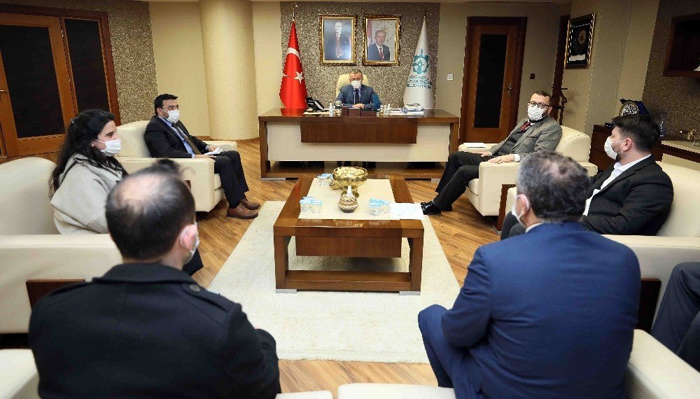 Başkan Büyükakın, Sosyal Hizmetler Personellerini Ağırladı
