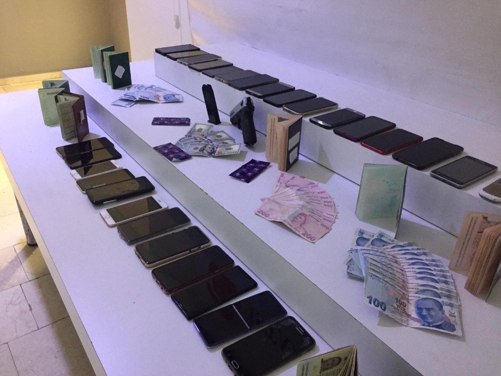 “ponçikler” Fuhuş Çetesine Operasyon: 42 Gözaltı