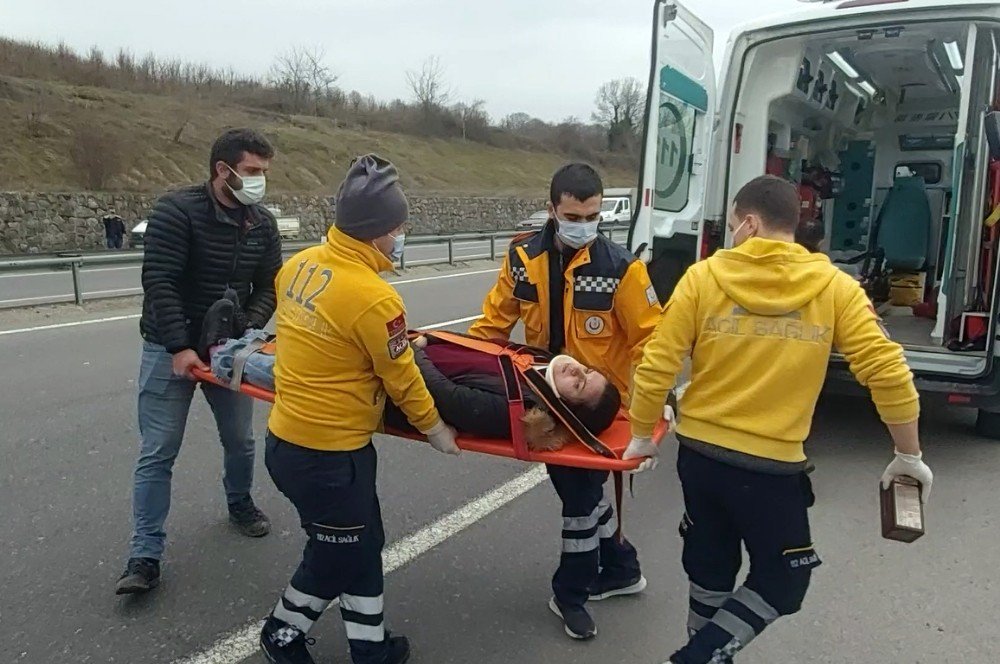 Kontrolden Çıkan Otomobil Takla Attı: 1’i Bebek 4 Yaralı