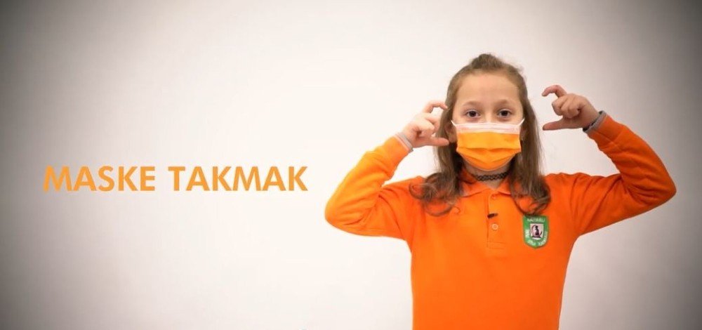 Minikler İşaret Diliyle Koronaya Dikkat Çektiler