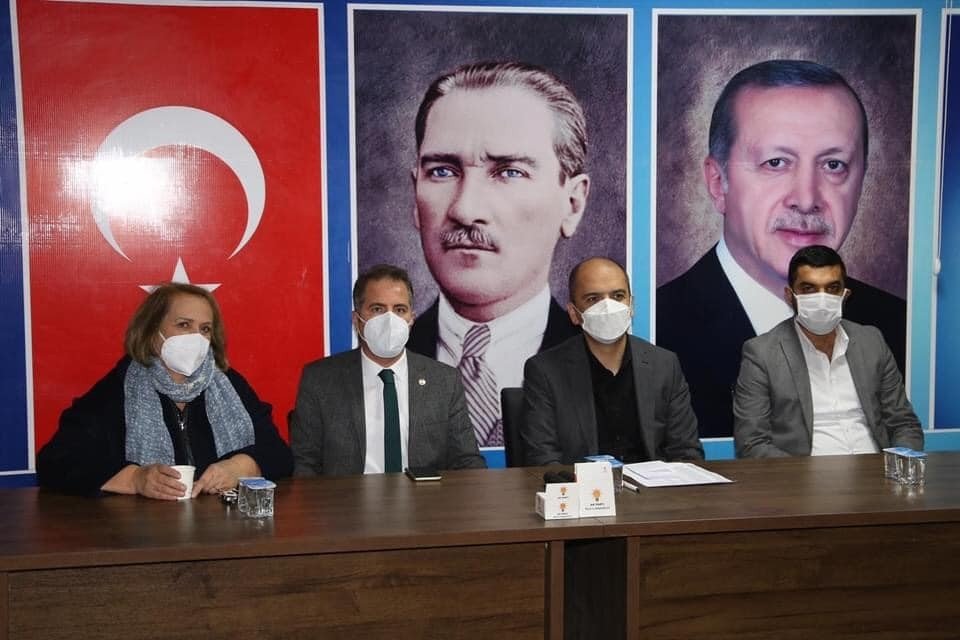 Ak Parti İ̇l Yönetimi Görev Bölümü Yaptı