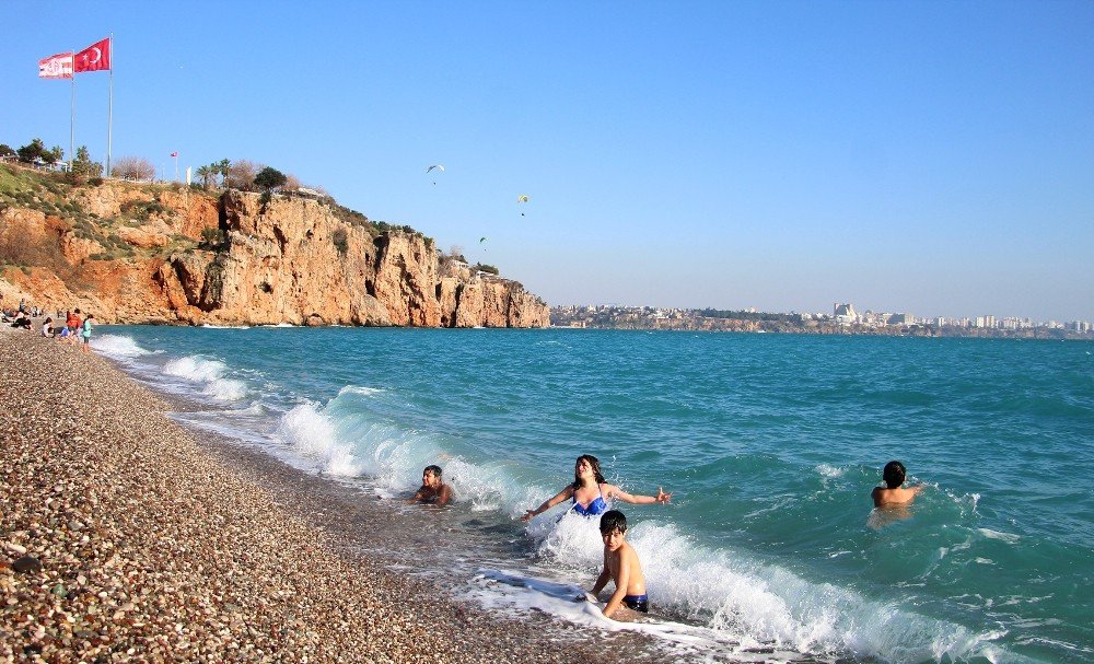 Kar Ve Deniz Keyfi Birbirine Karıştı