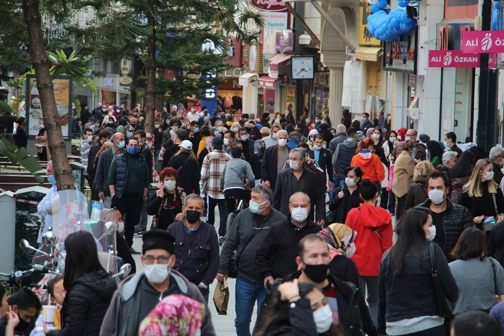Antalya Nüfusu 2 Milyon 548 Bin 308 Kişi Oldu.
