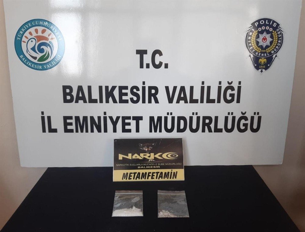 Balıkesir’de 12 Şahsa Uyuşturucu Operasyonu