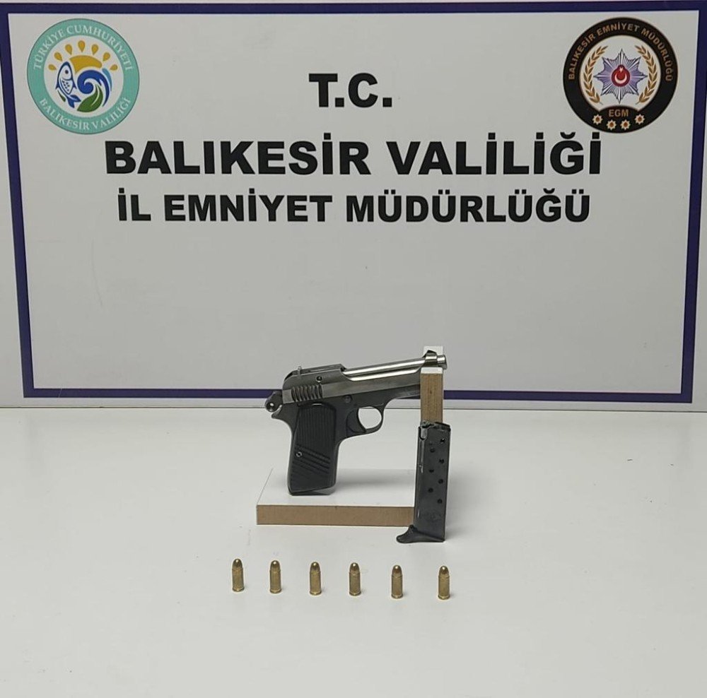 Balıkesir’de 20 Aranan Şahıs Yakalandı