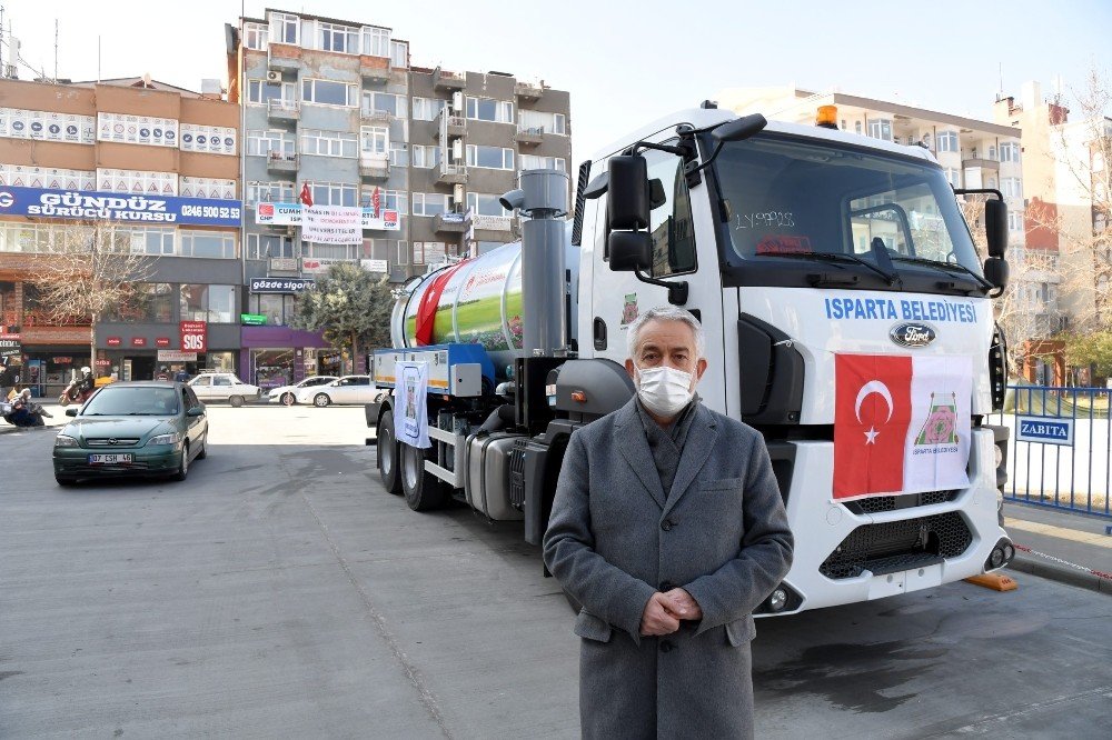 Isparta Belediyesi’ne Yeni Vidanjör Aracı