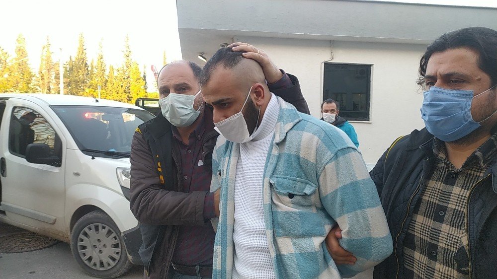 Pompalı Tüfekle Kuyumcuyu Soyan Kar Maskeli 2 Kişi 5 Saat İçinde Yakalandı