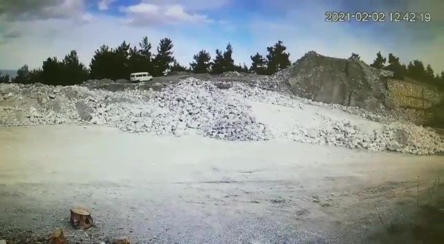 70’lik Teyzenin Lideri Olduğu Hırsızlık Çetesi Yakalandı