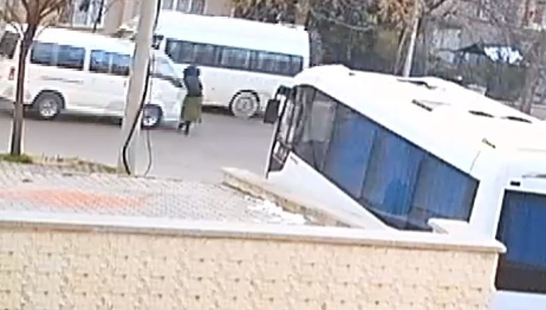 Önce Duraksadı Sonra Kaçtı